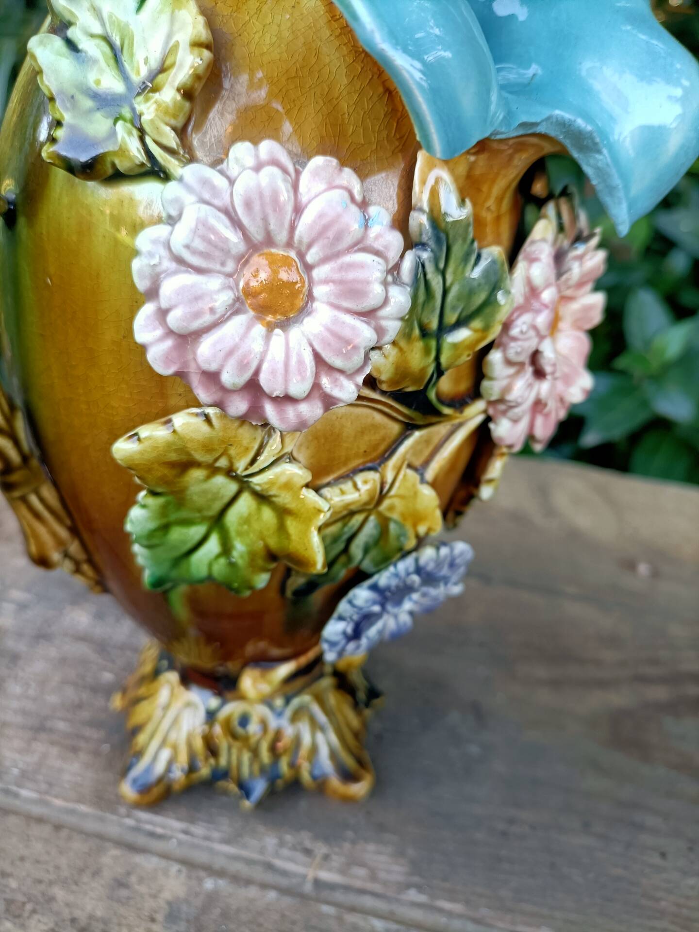 Barbotine vase late 19th century 💐