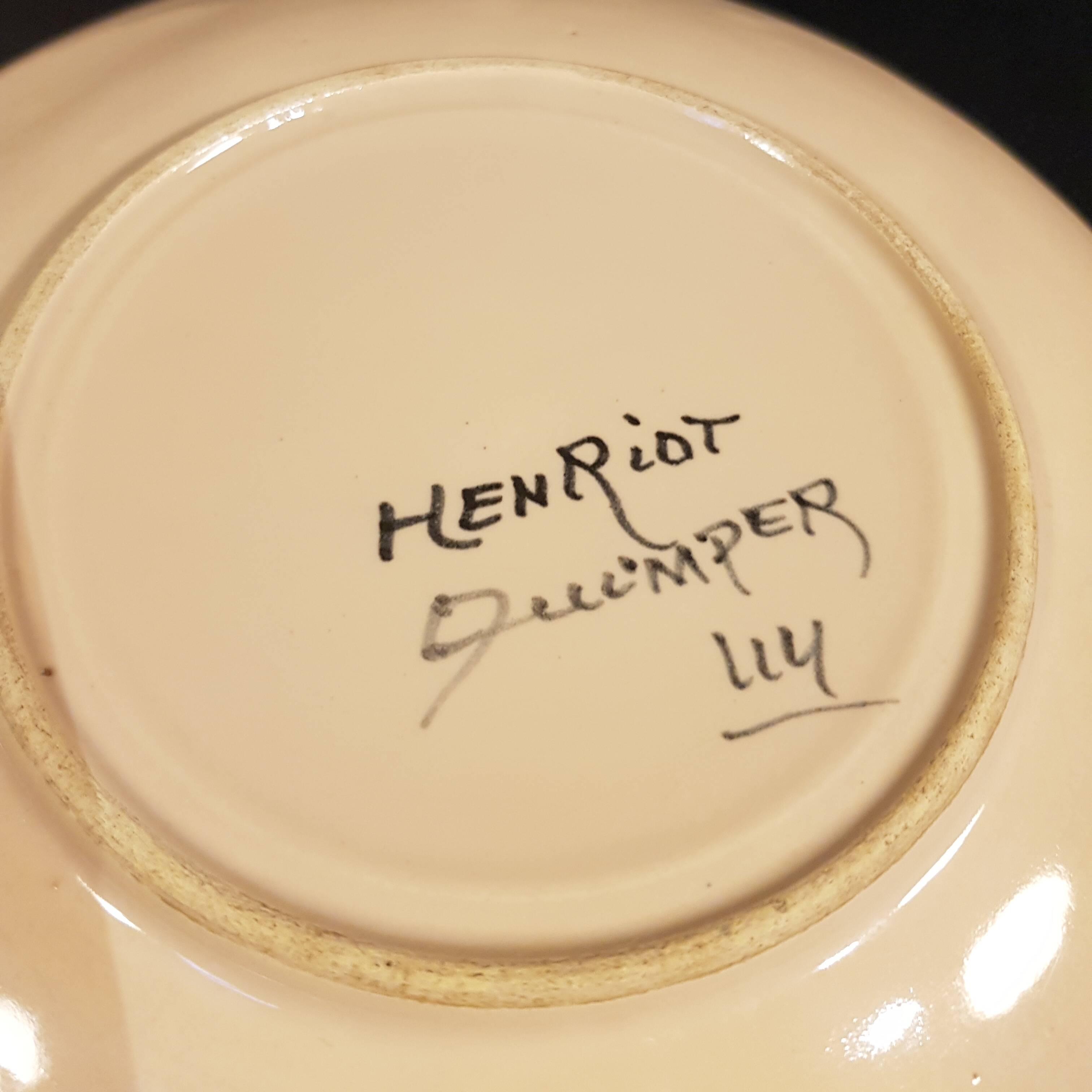 5 Henriot Quimper saucers or plates