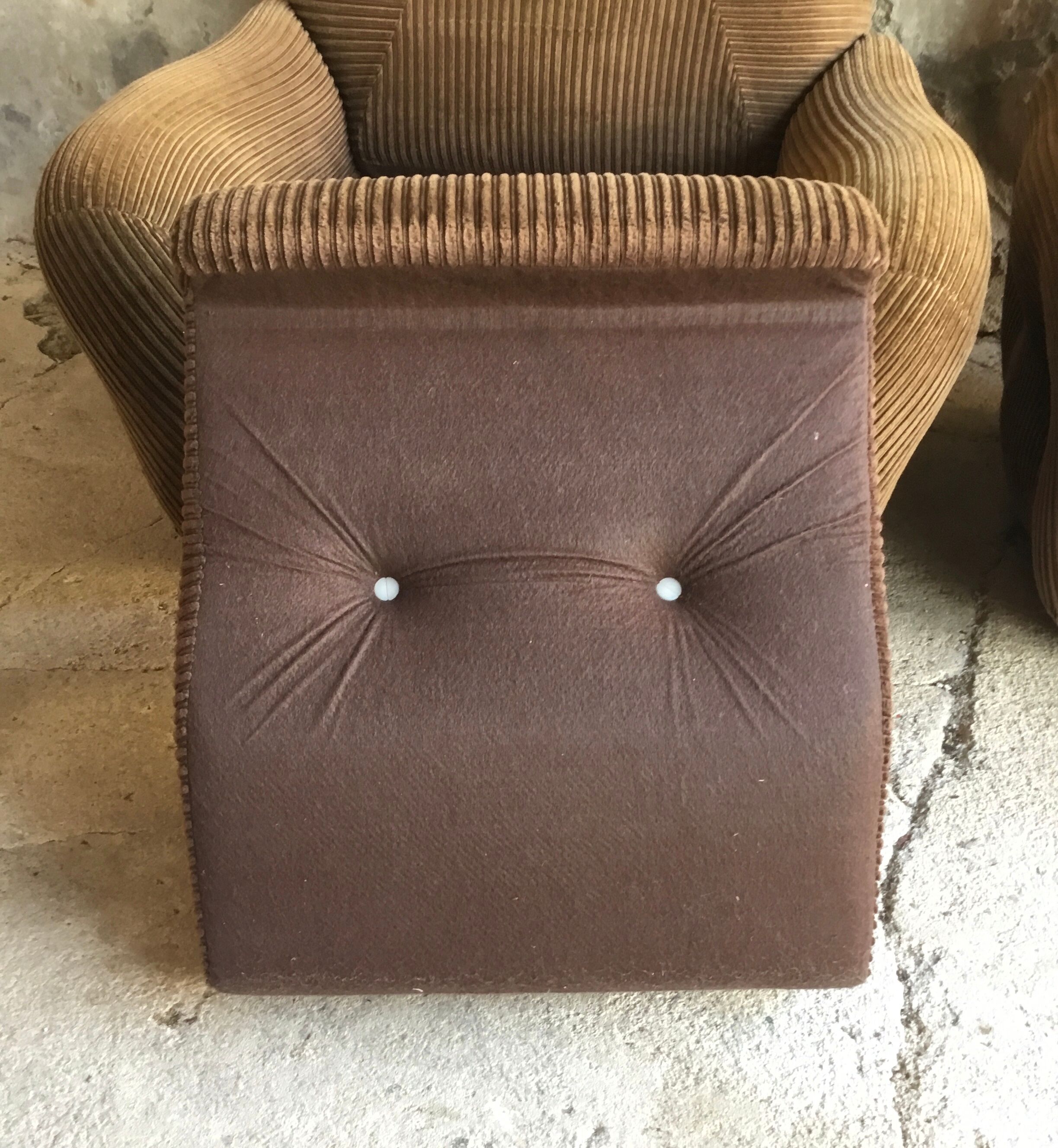 Space-age armchair