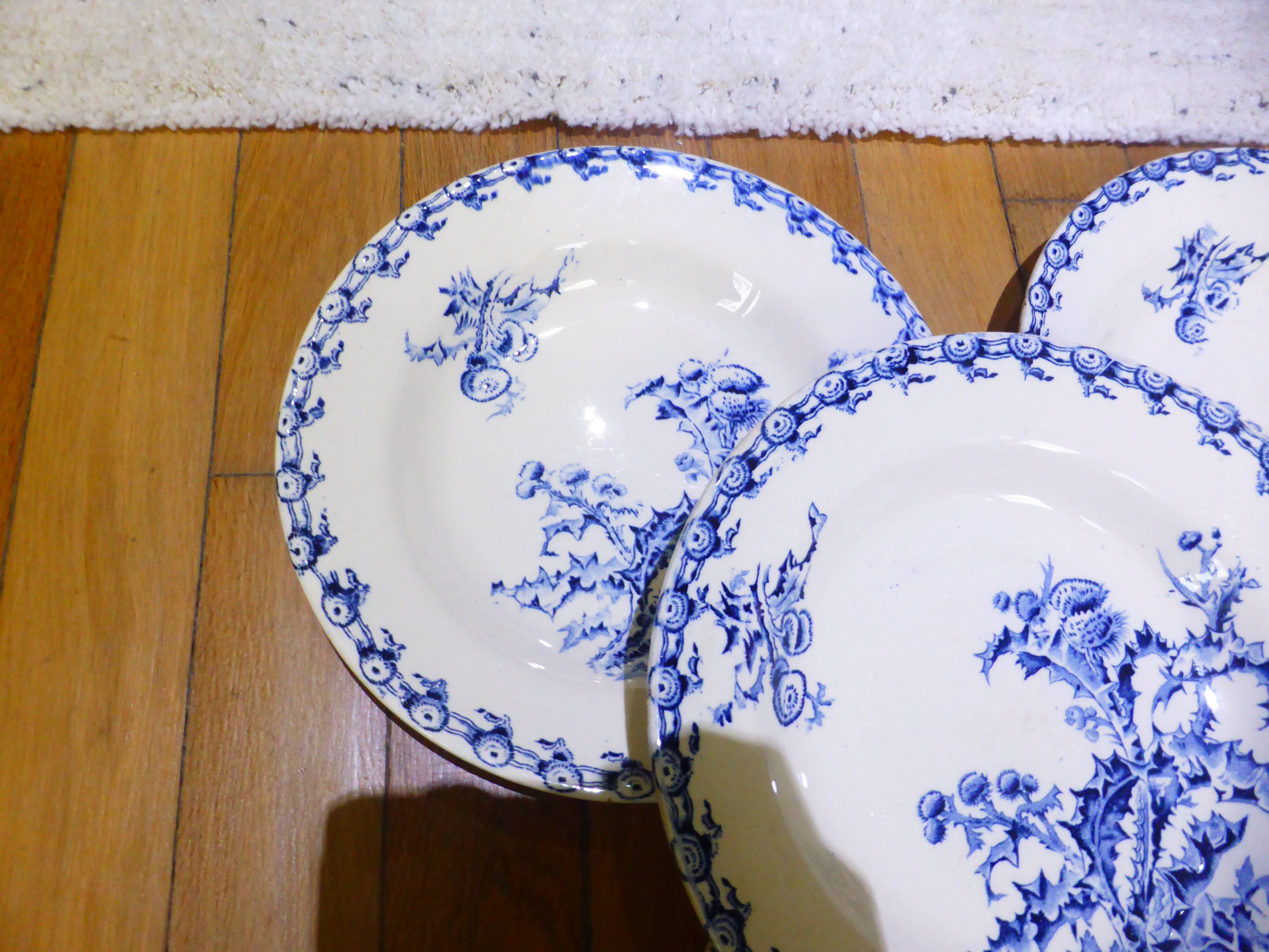 4 Gien Chardons soup plates (8)