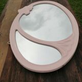 Oval mirror in pink cast iron layette