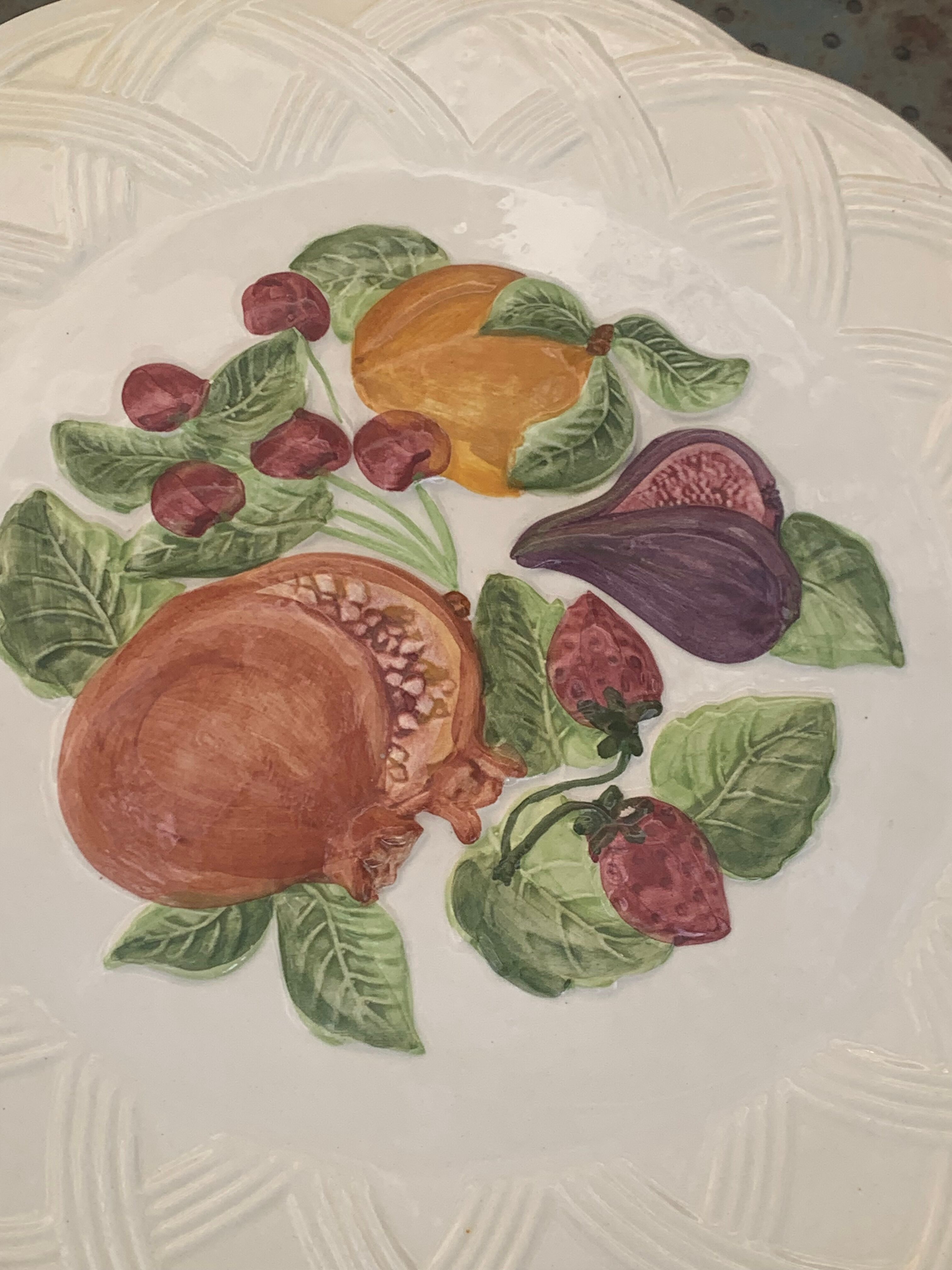 Cake dish in ceramic