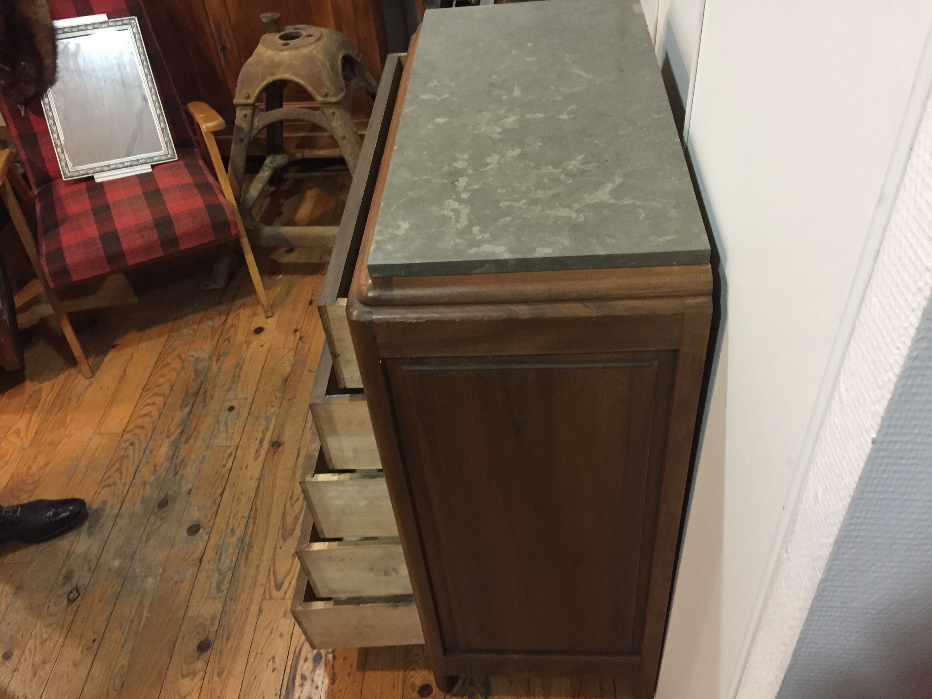 Art deco style dresser