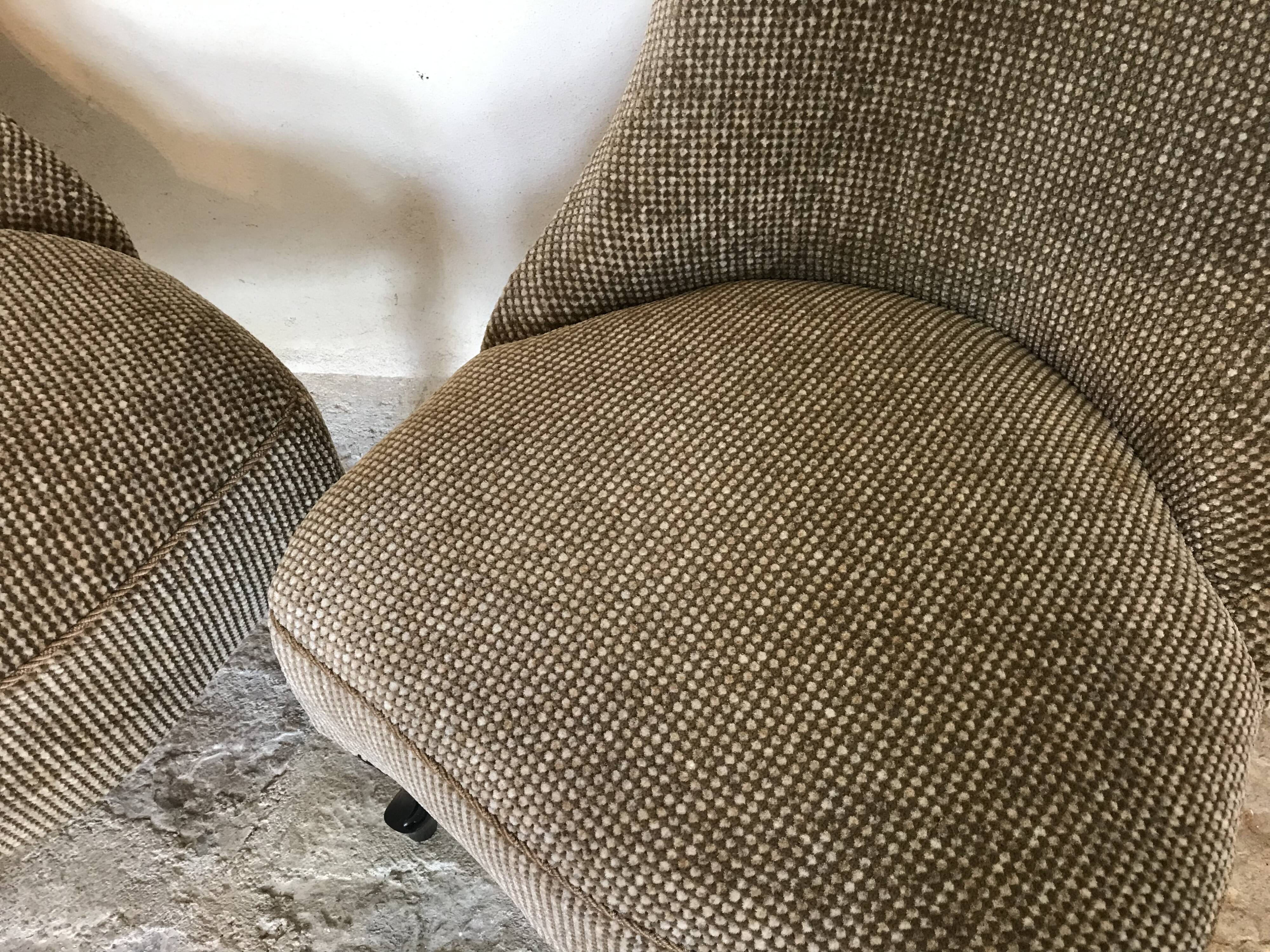 Pair of vintage chairs mid-century toad shape