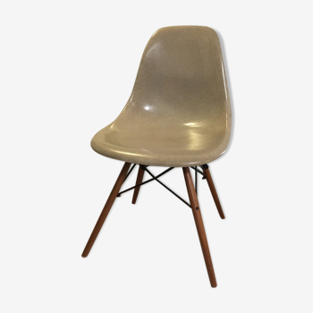 DSW "greige" chair by Charles Eames Vitra 1970 edition