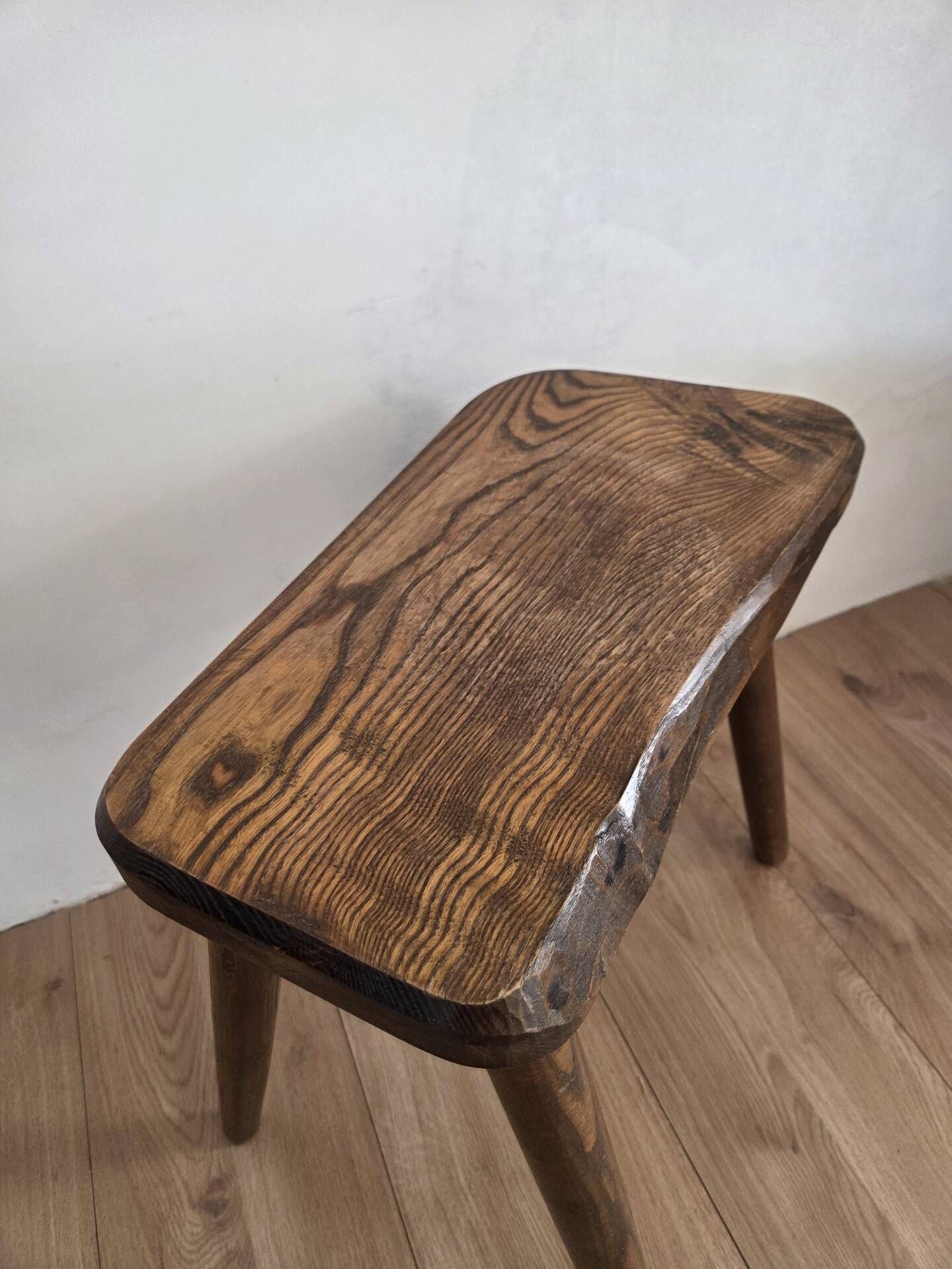 Tabouret brutaliste