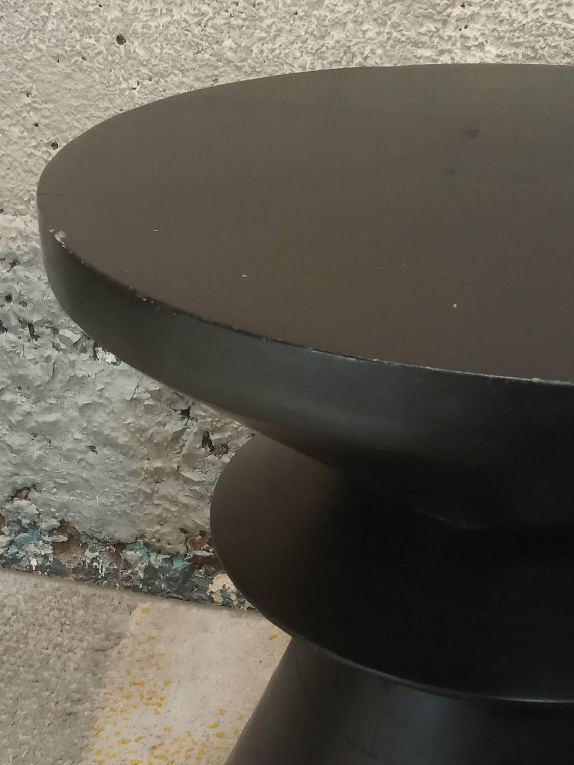 Tabouret en bois massif