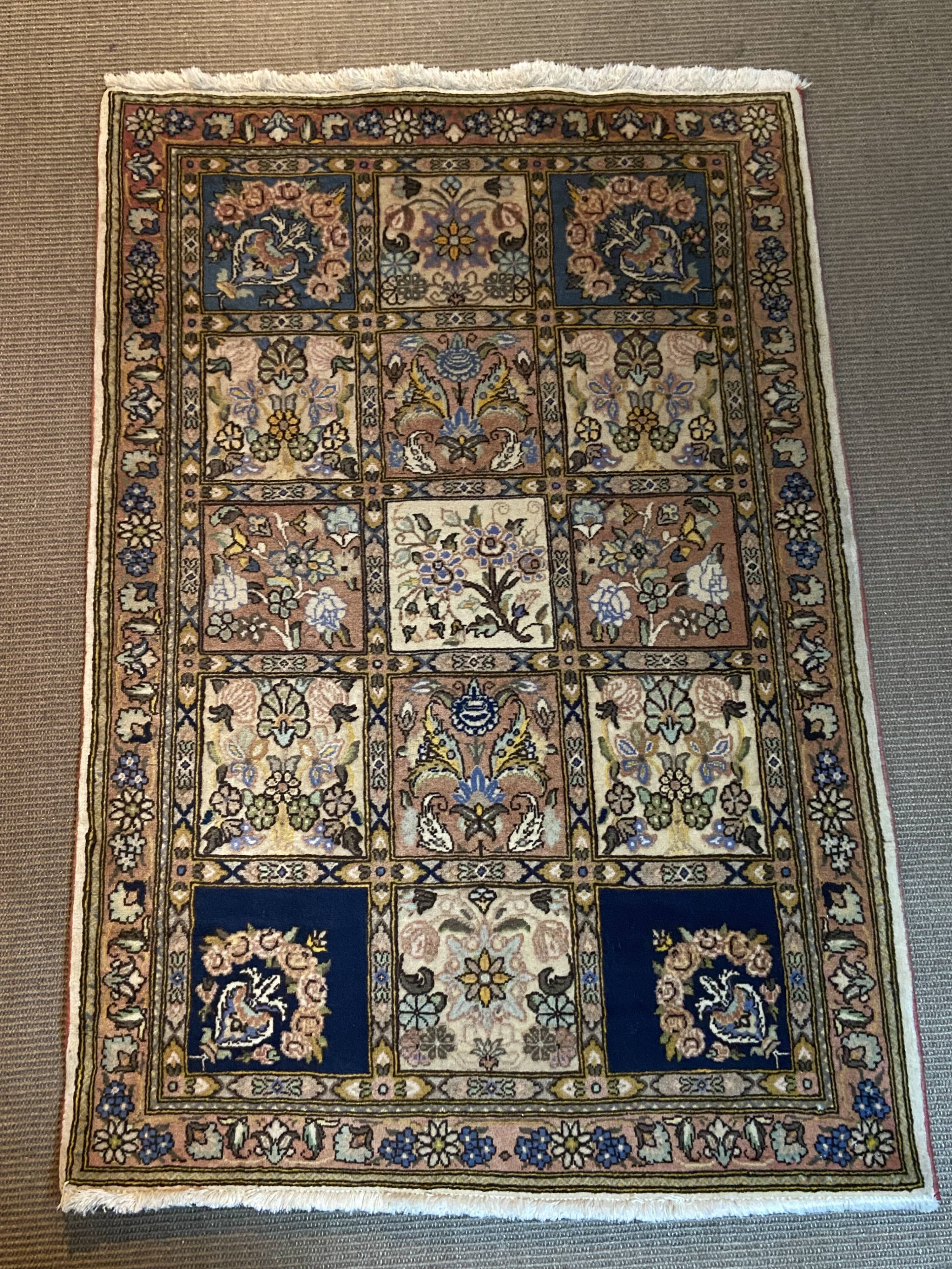 Tapis persan Bakhtiar Ghom en laine réalisé à la main