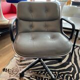Fauteuil Executive Pollock en cuir gris par Knoll