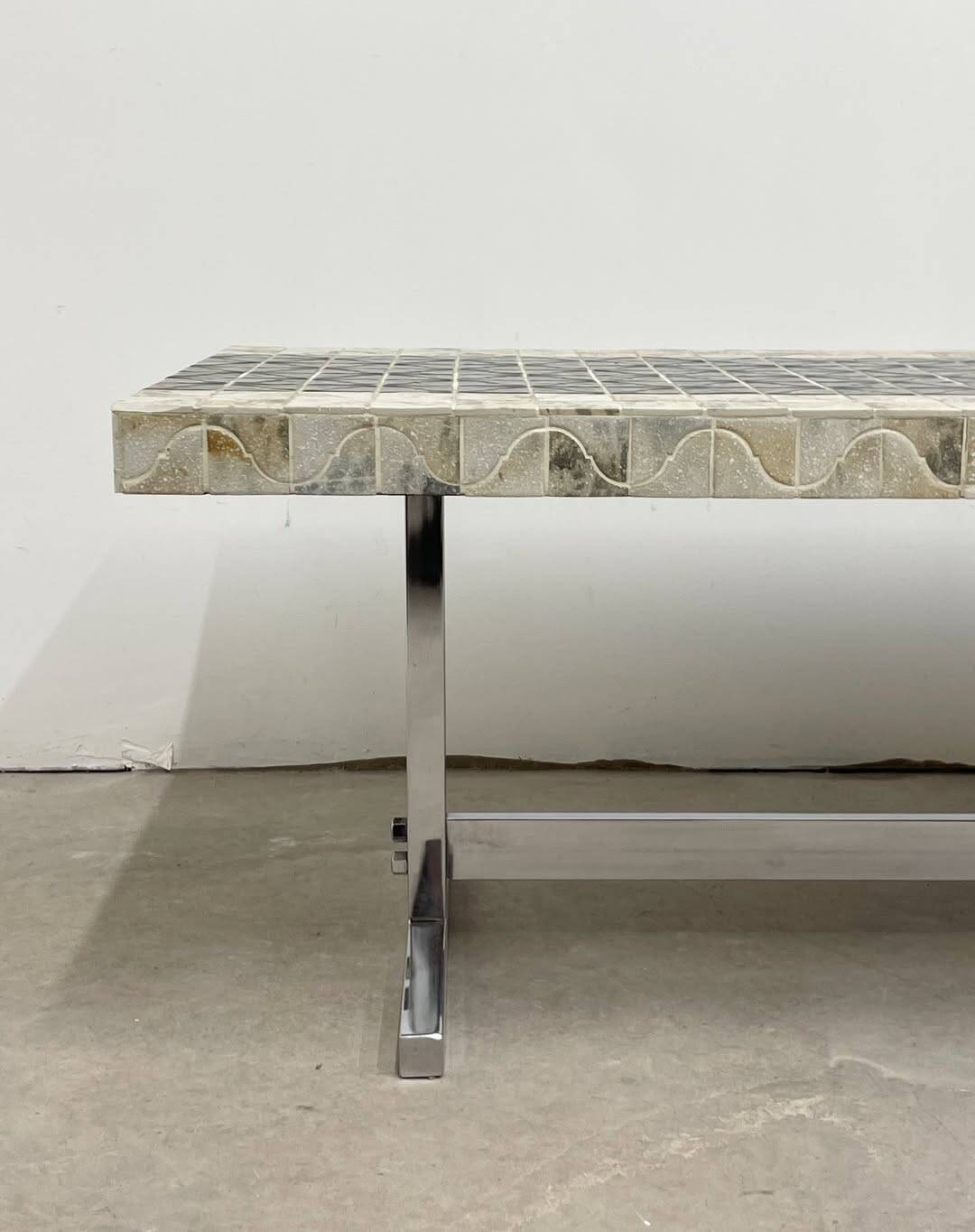 Vintage coffee table in chromed metal and ceramic