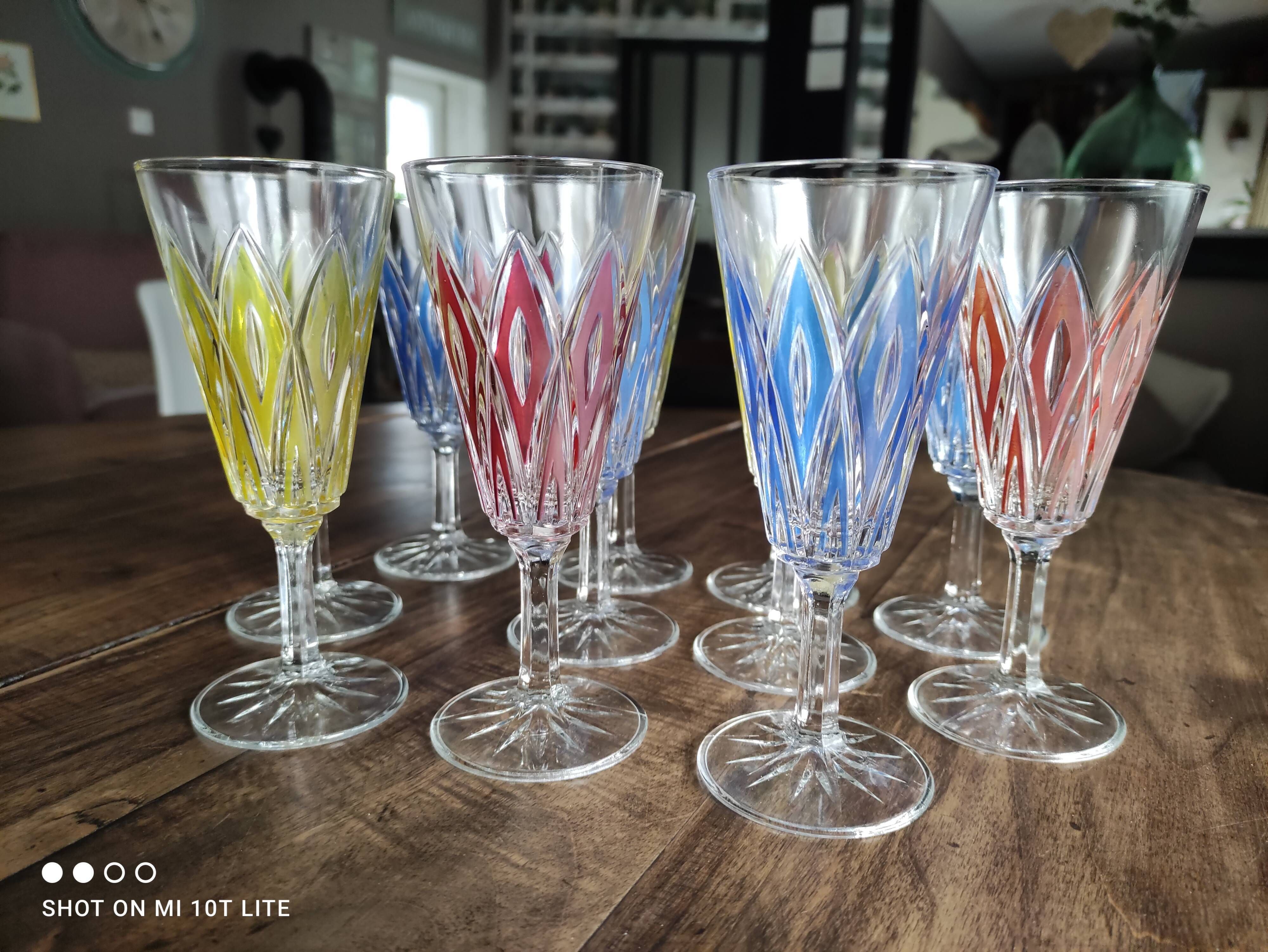 Set of 11 champagne flutes in colored glass 3 colors starry foot