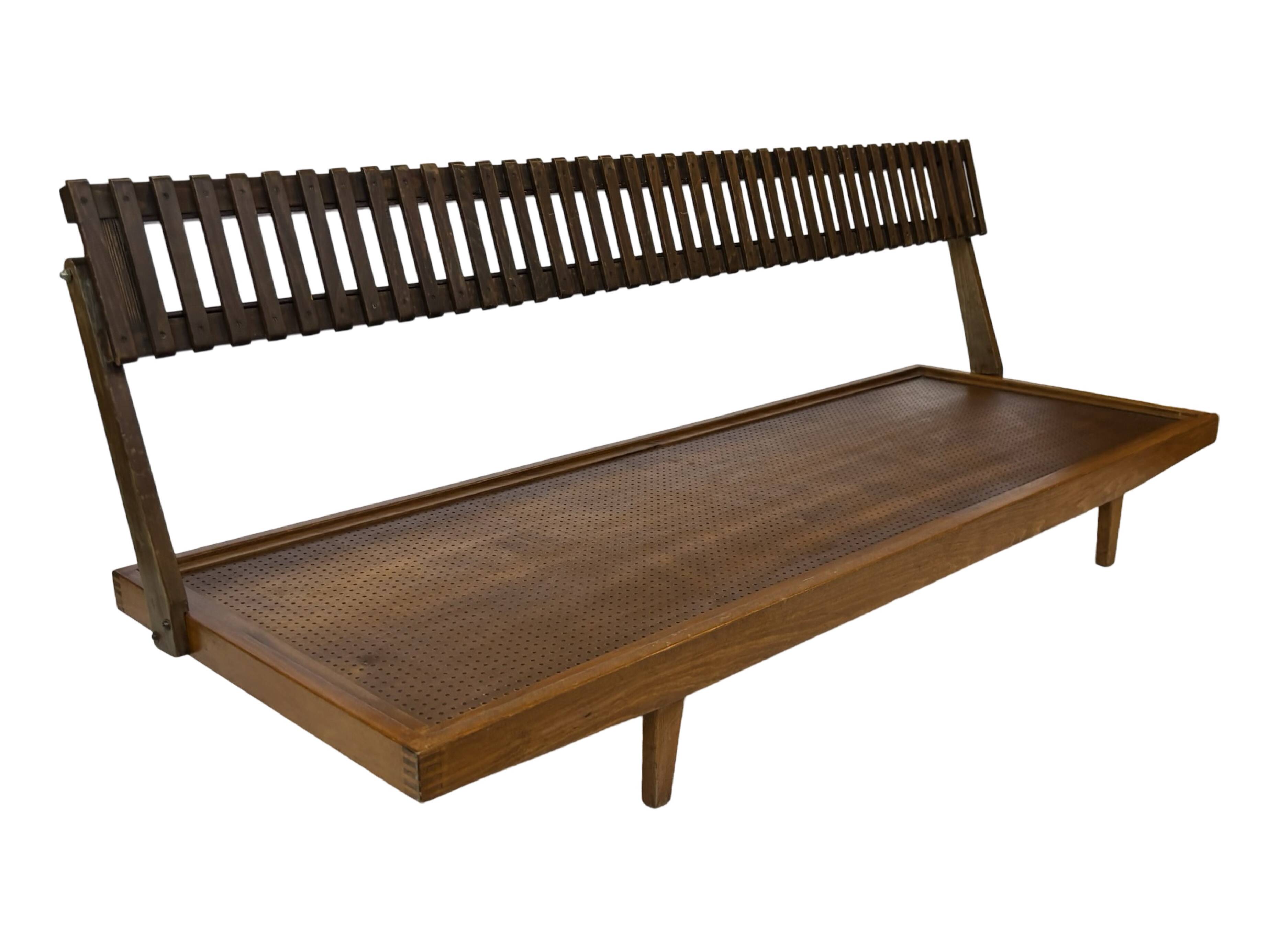 Mid-century daybed with removable backrest in oak 50's design