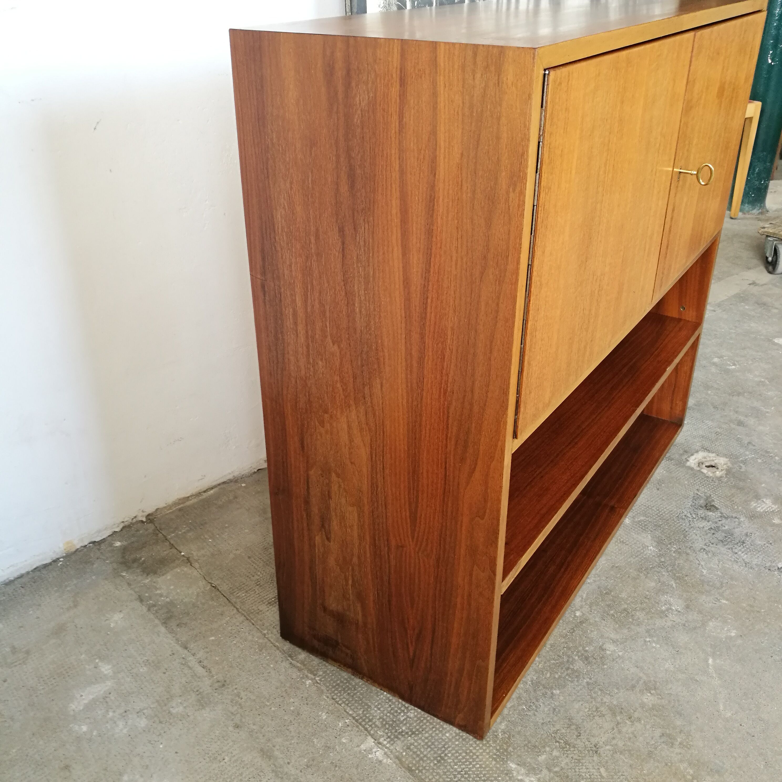Shelf, mid century library