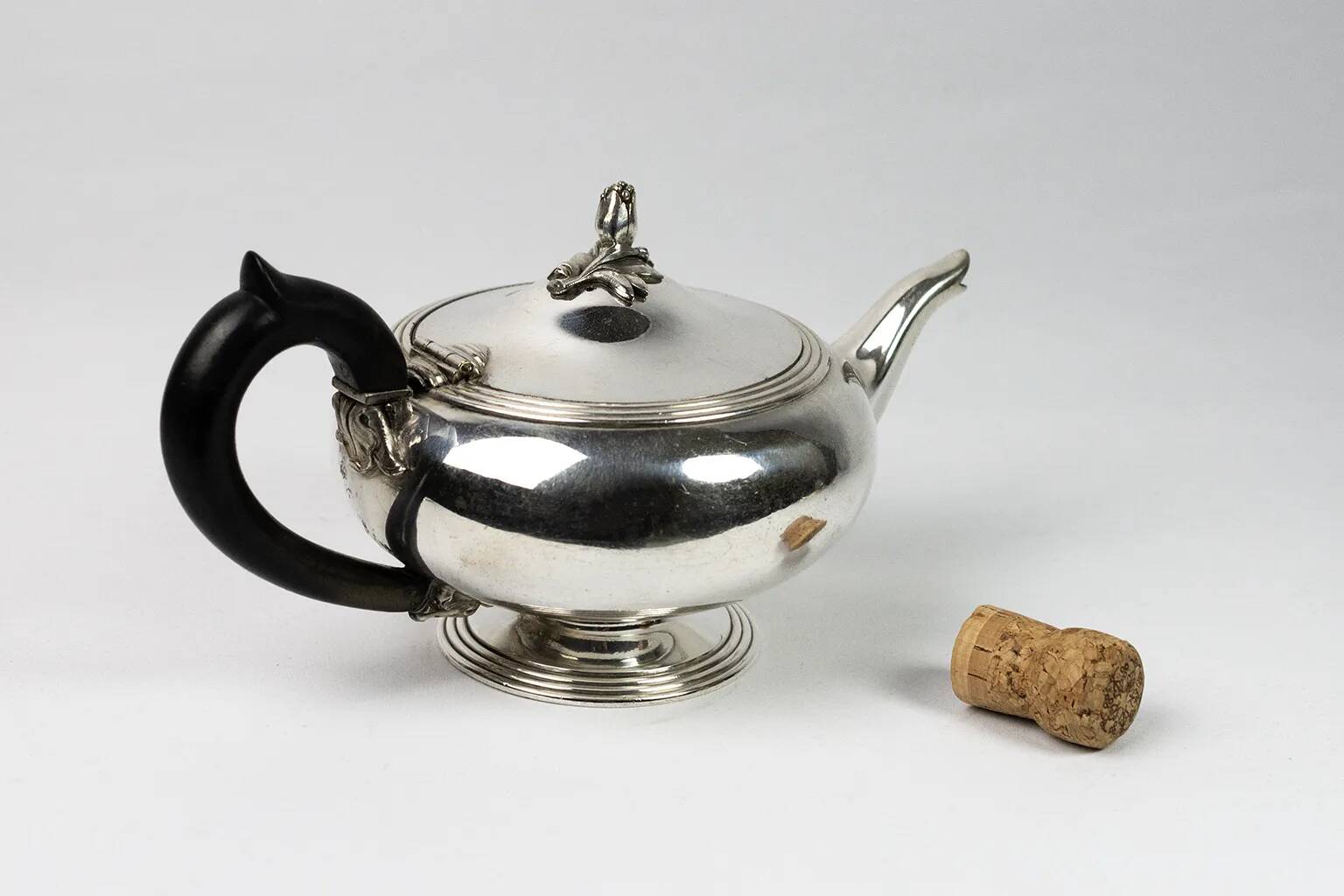 Christofle teapot in silver-plated metal and blackened wood – late 19th century