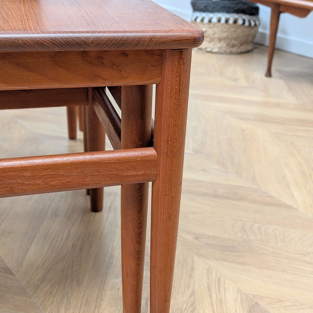 Table basse scandinave & 2 gigognes