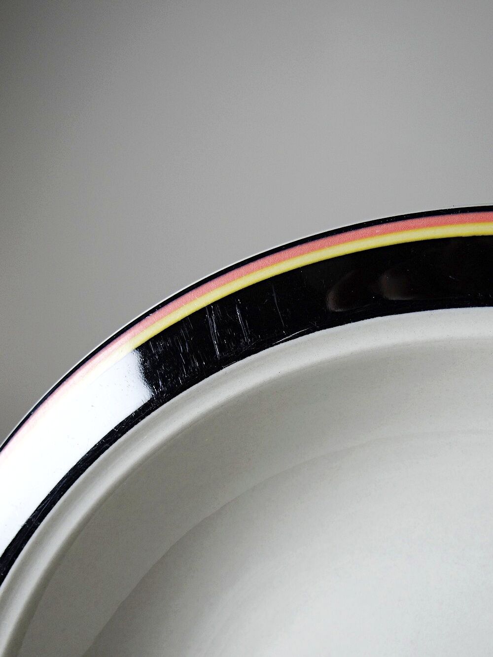 Vintage soup service from the 70s-80s Arabia Finland Reimari by Inkeri Leivo.