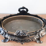 Restyled regulated planter