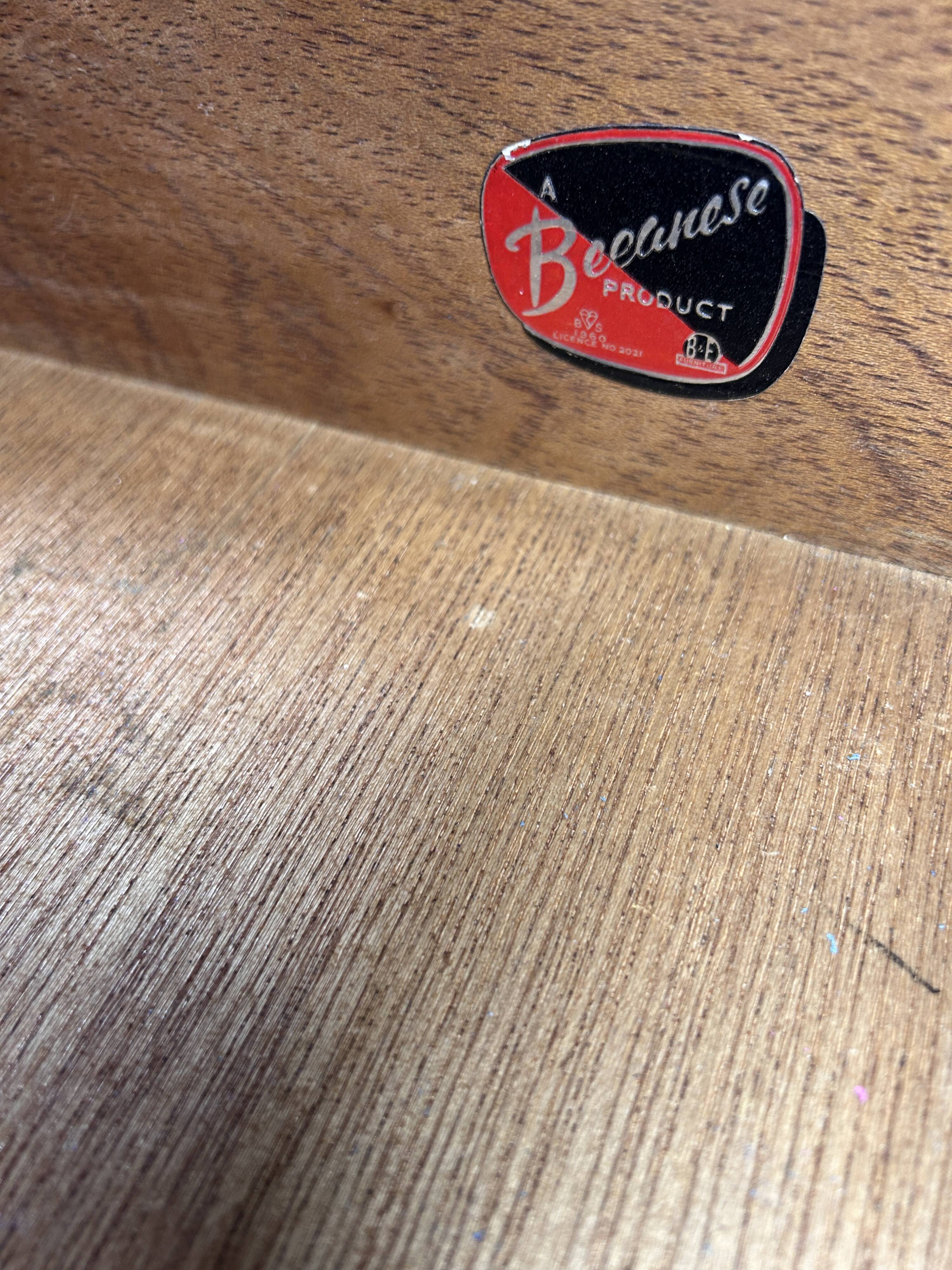 Commode rétro vintage en teck du milieu du siècle par Beeanese – 1960 Élégante