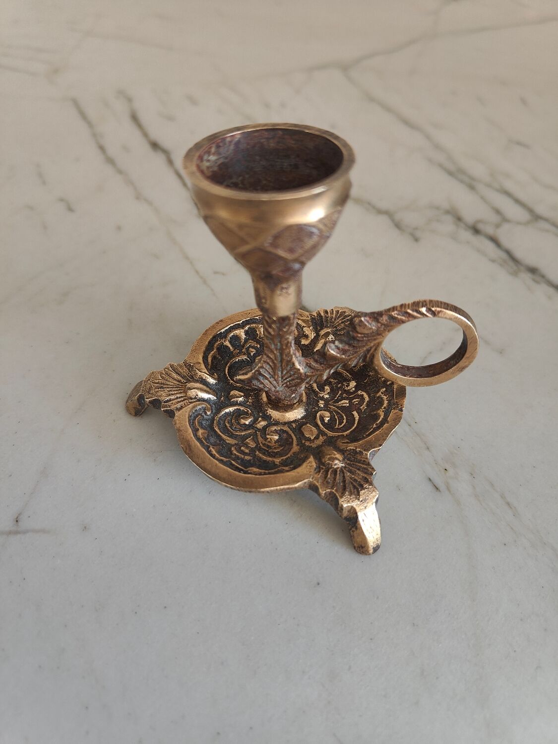 Candle holder