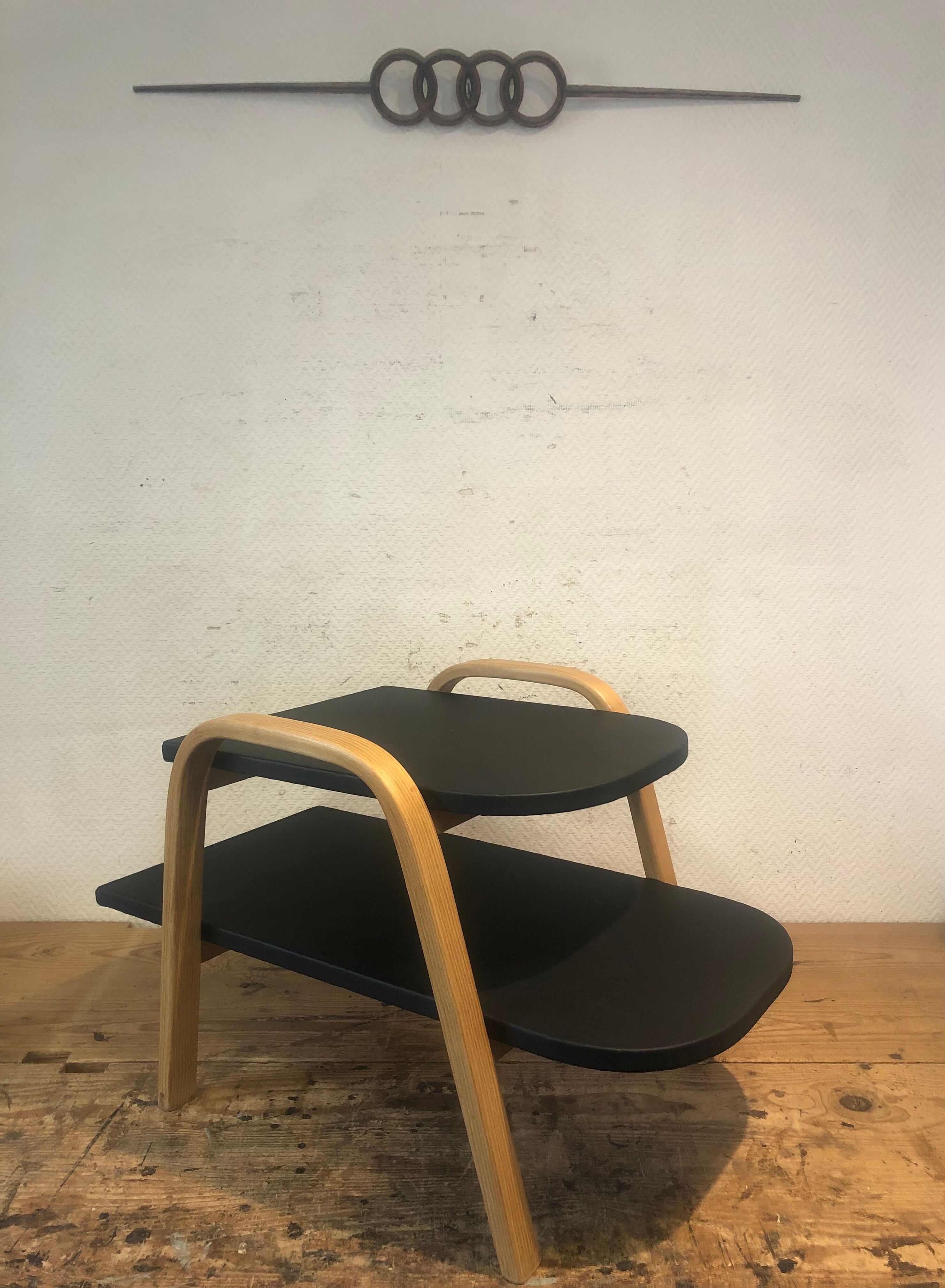 Table Steiner bow wood