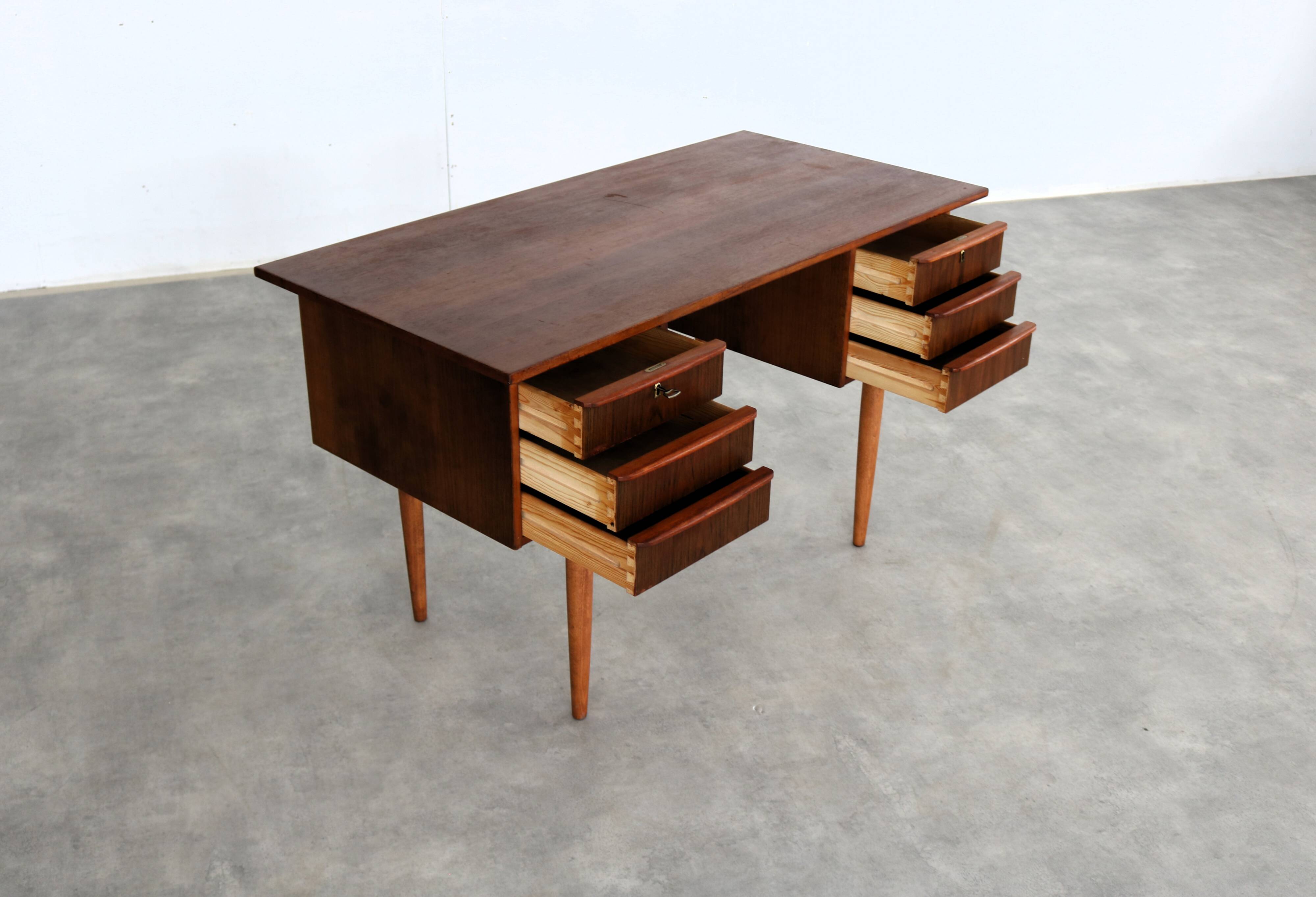 vintage desk | teak | 1960s | Danish (2)
