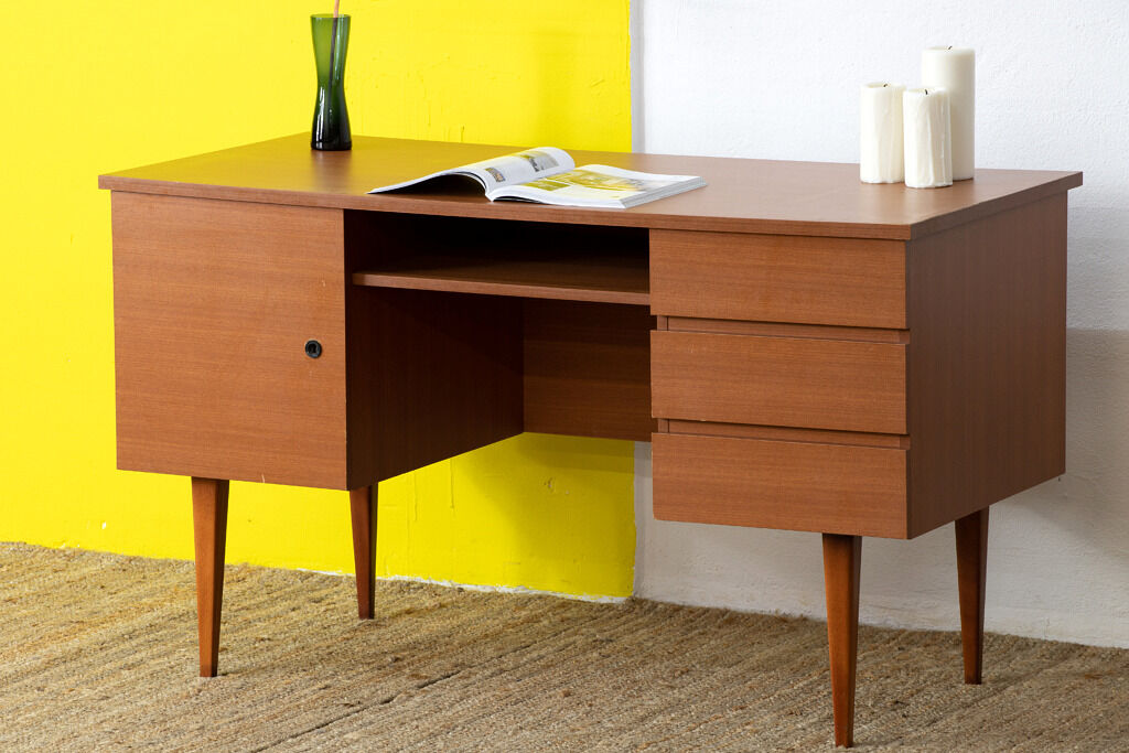 Scandinavian desk 130 cm