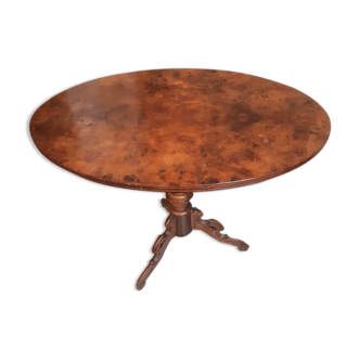 Table d'appoint ovale Louis Philippe d'époque en noyer et ronce de noyer ,pied tripode