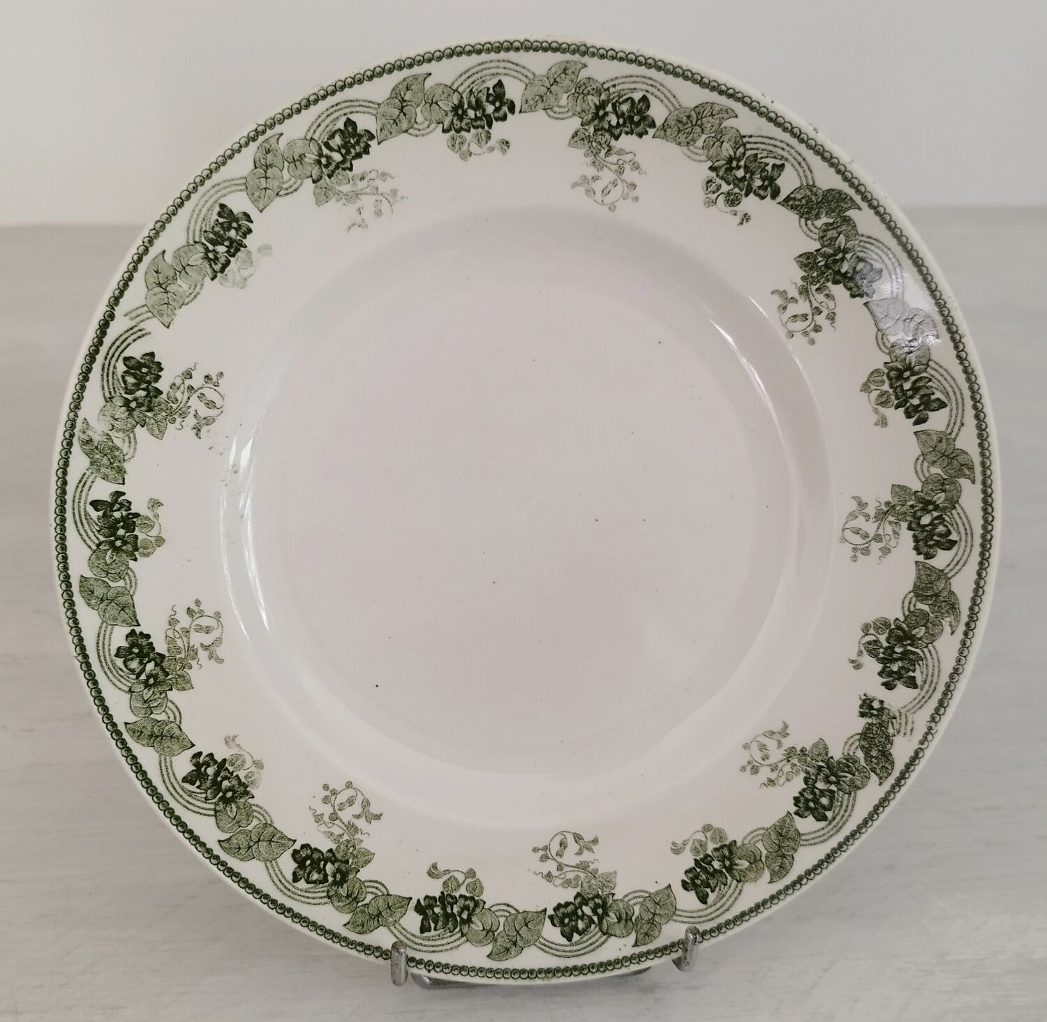 Flat Faience Plate Old Wolves Mill Hamage Violetta