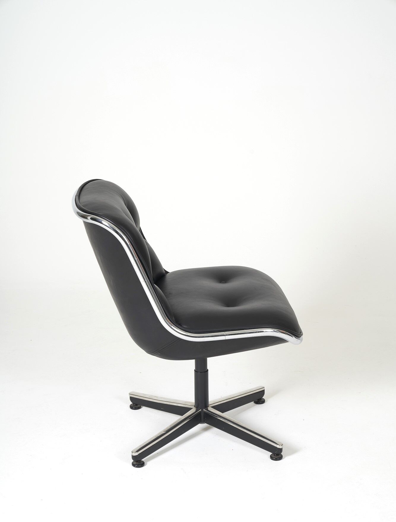 Charles Pollock office chair, Edition Knoll International