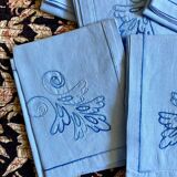 6 napkins