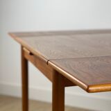 Scandinavian table