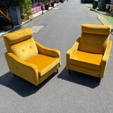Paires des fauteuils italiens