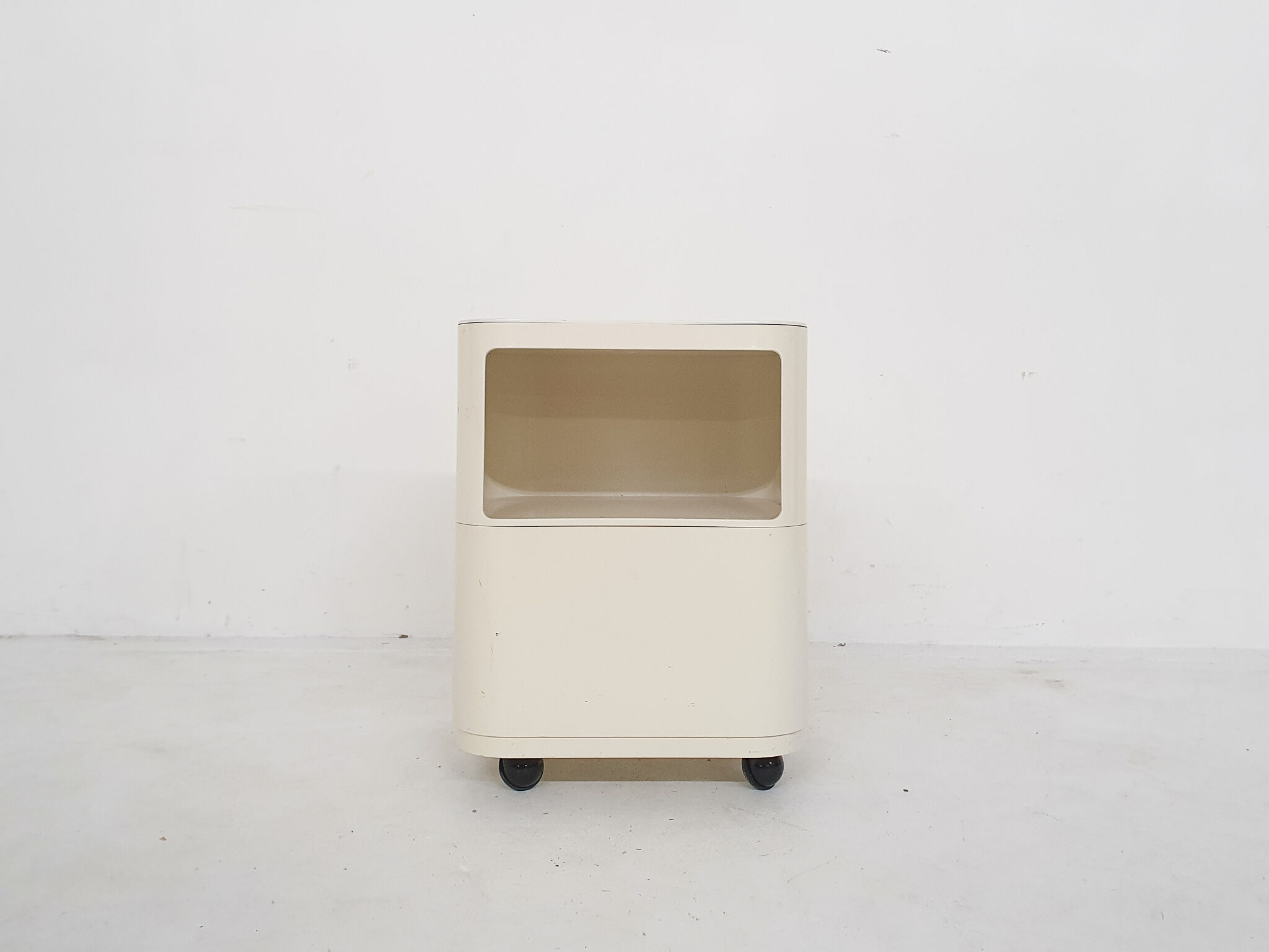 Table de nuit 'Componibili' d'Anna Castelli pour Kartell, Italie Années 1960