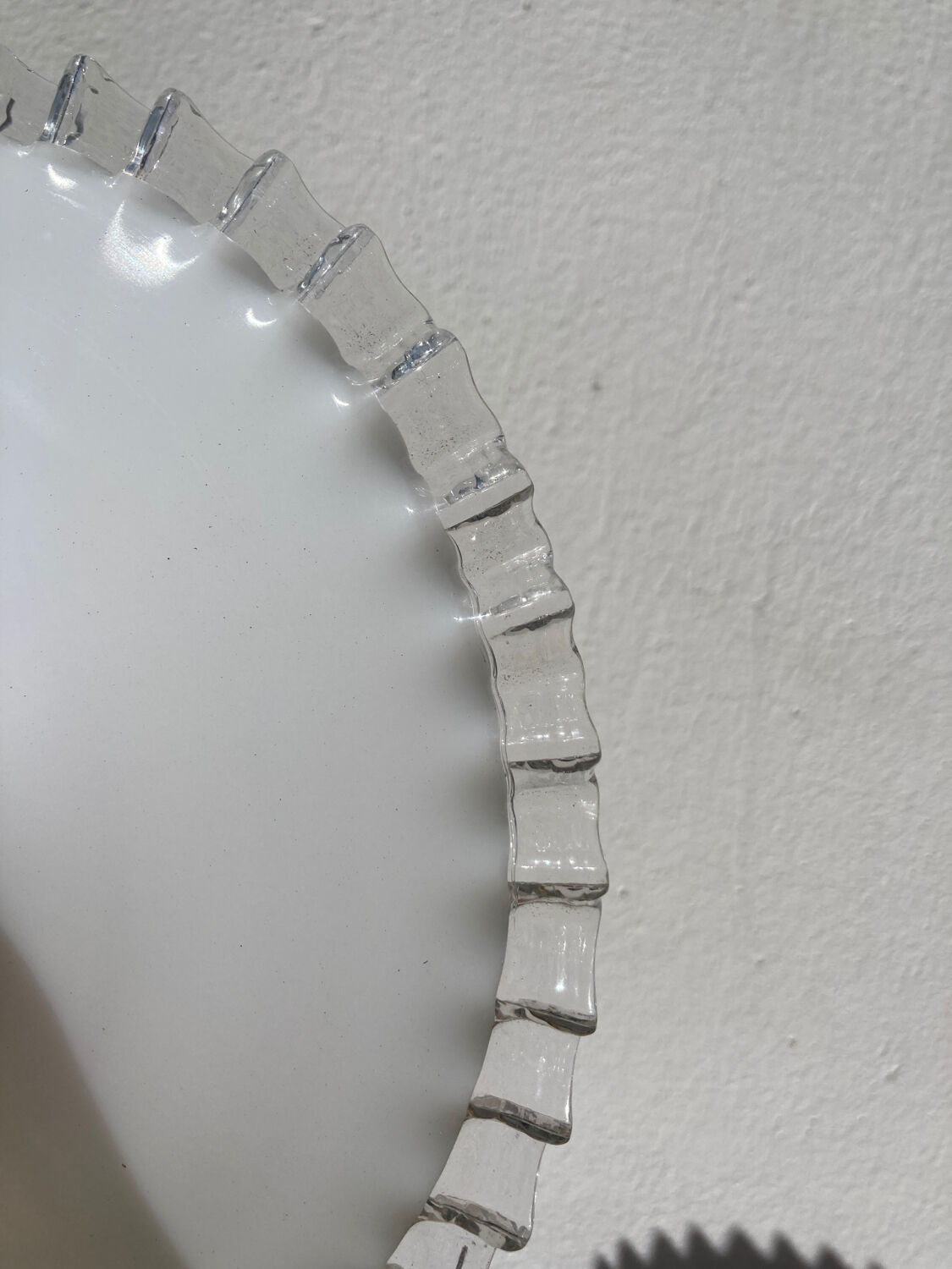 Vintage lace white opaline pendant lamp