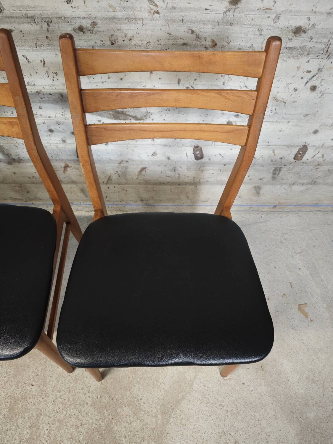 Set of 4 vintage skai chairs