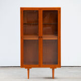 Vintage scandinavian library