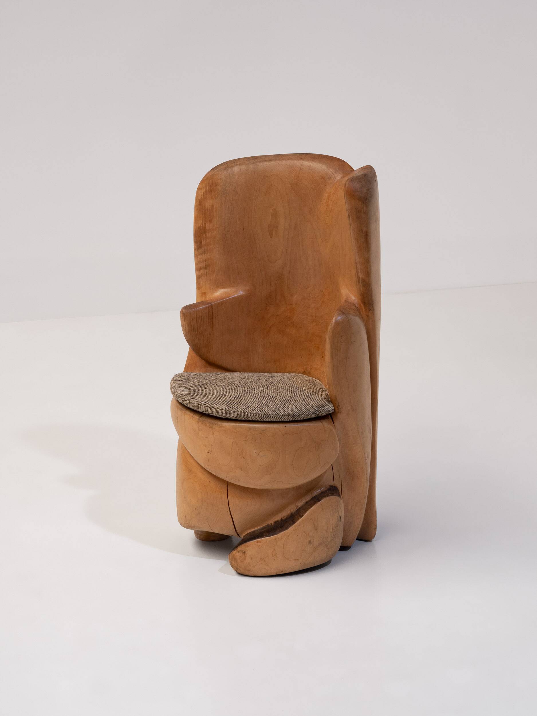 Unique sculptural throne chair in wood, France 1970s