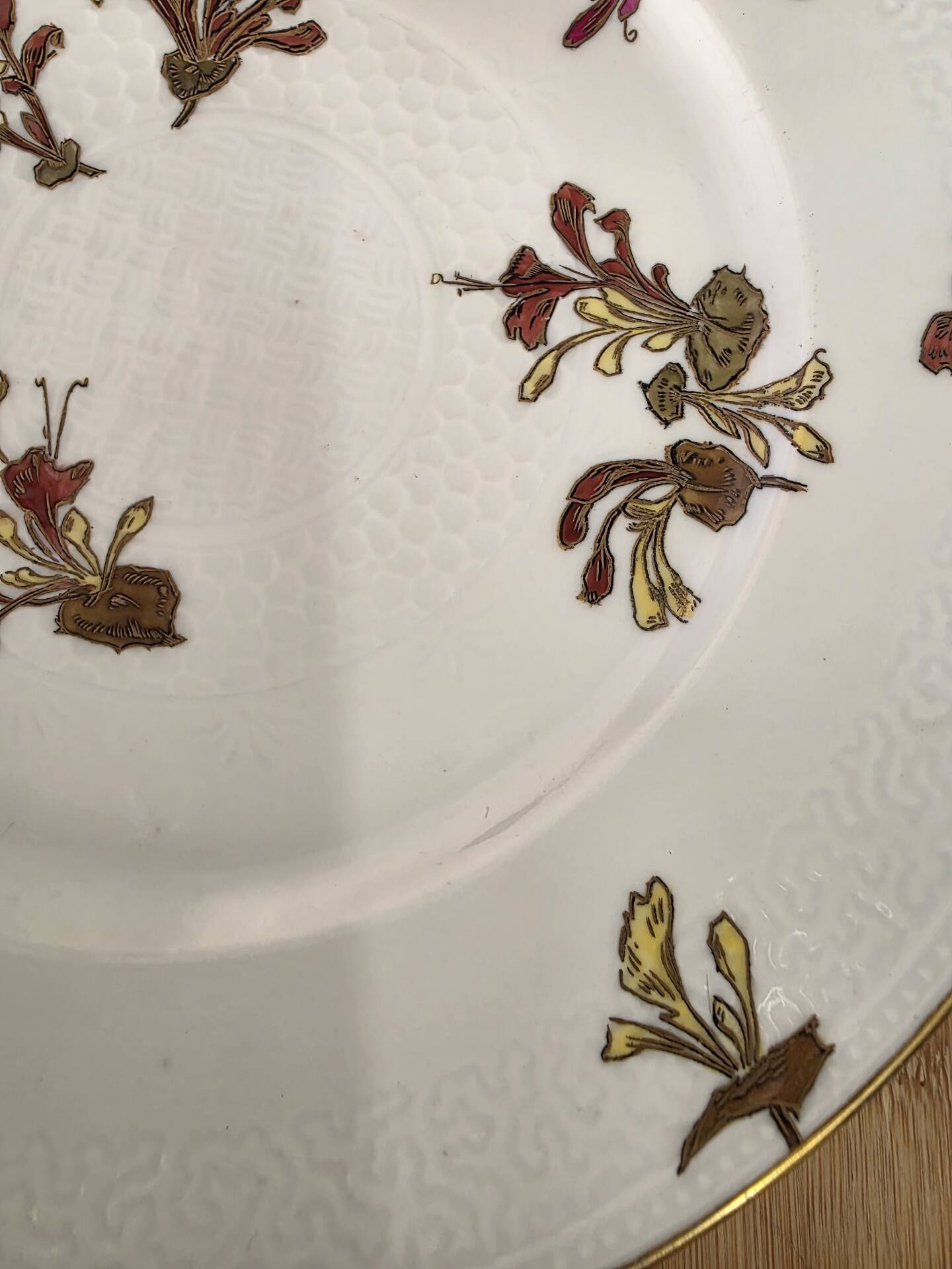 Japanese-style plate Haviland Limoges L'Escalier de Cristal Chèvre pattern