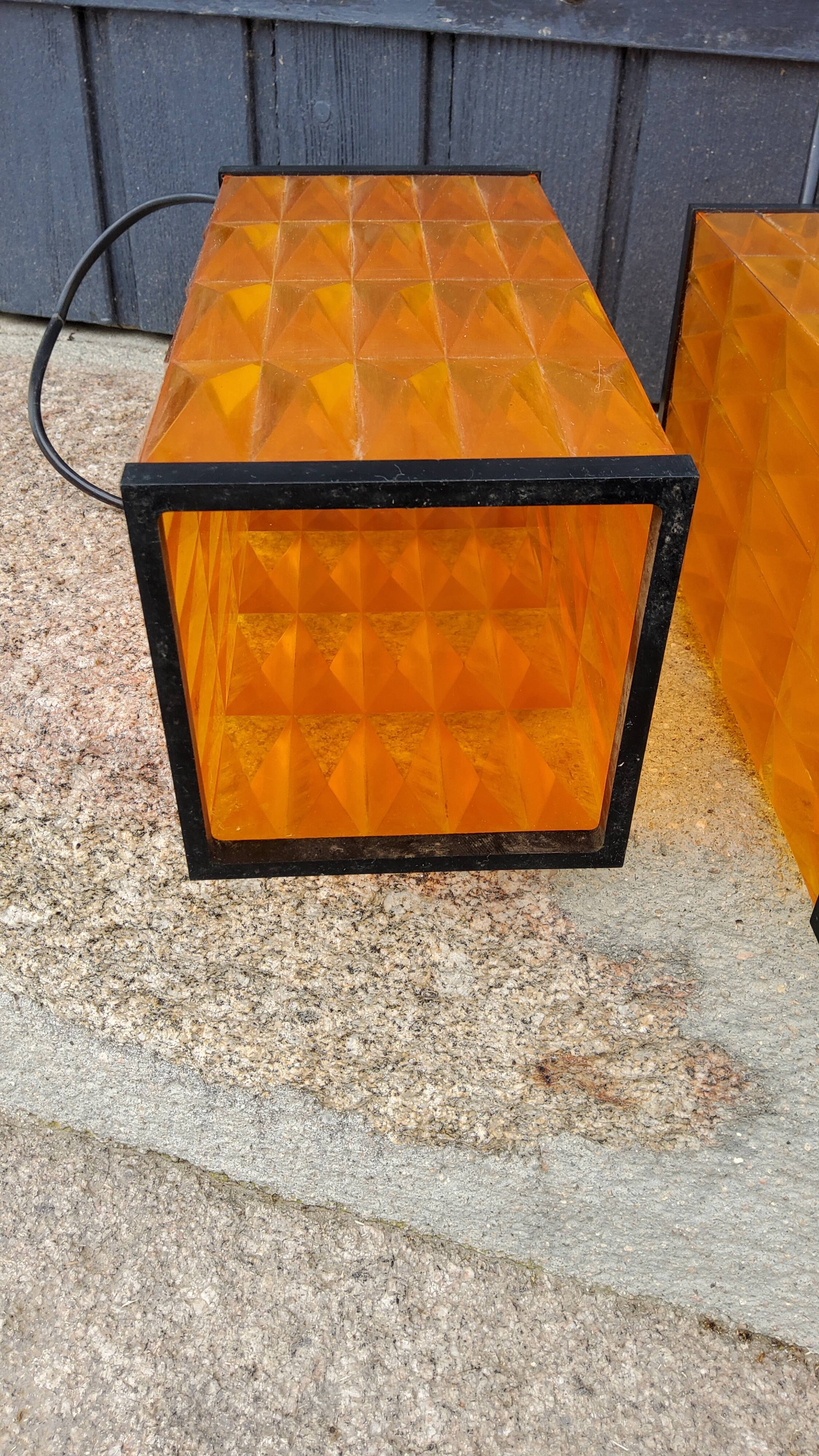 Set of 3 suspensions from the 70s in orange plastic diamond tips