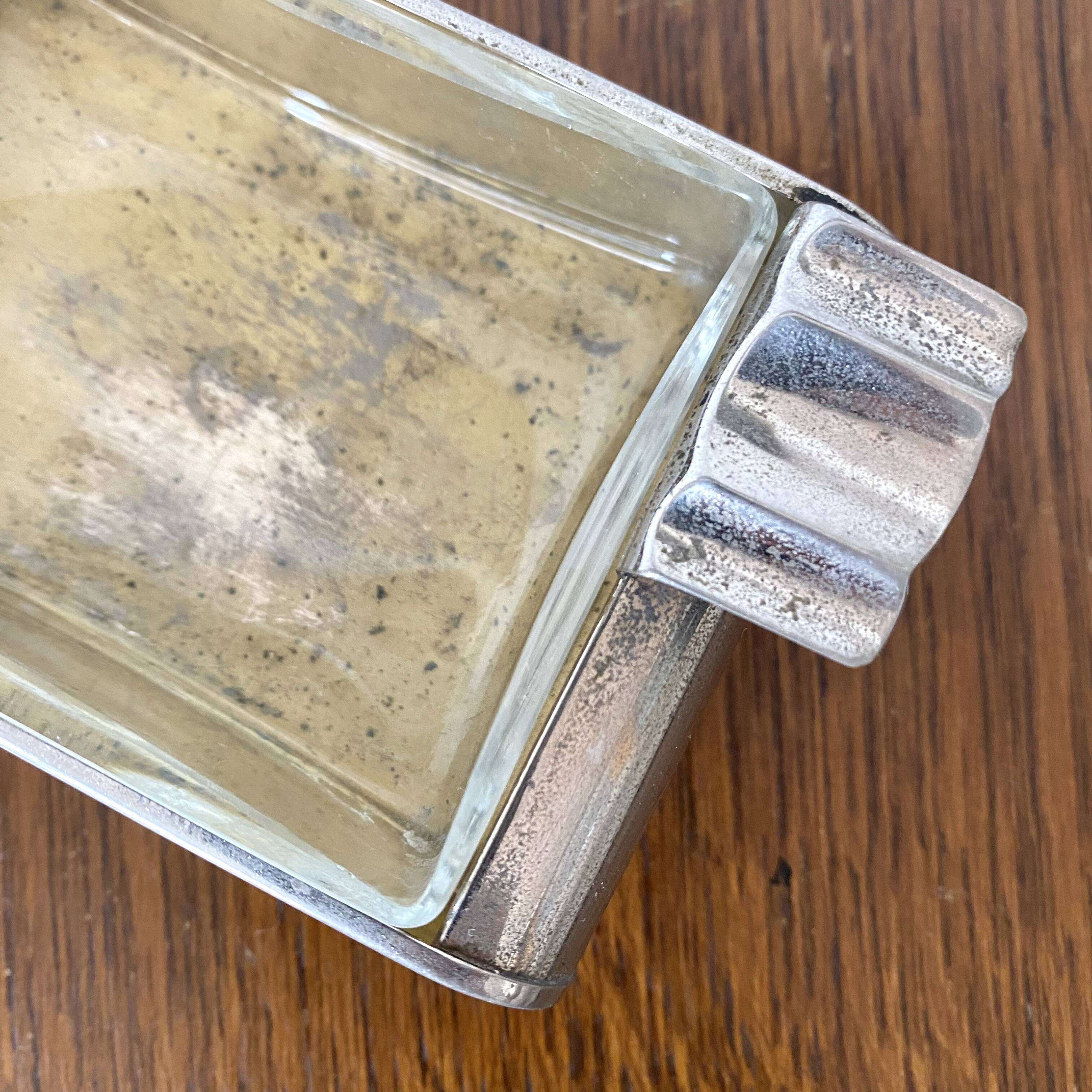 Art Deco ashtray in chromed metal and glass