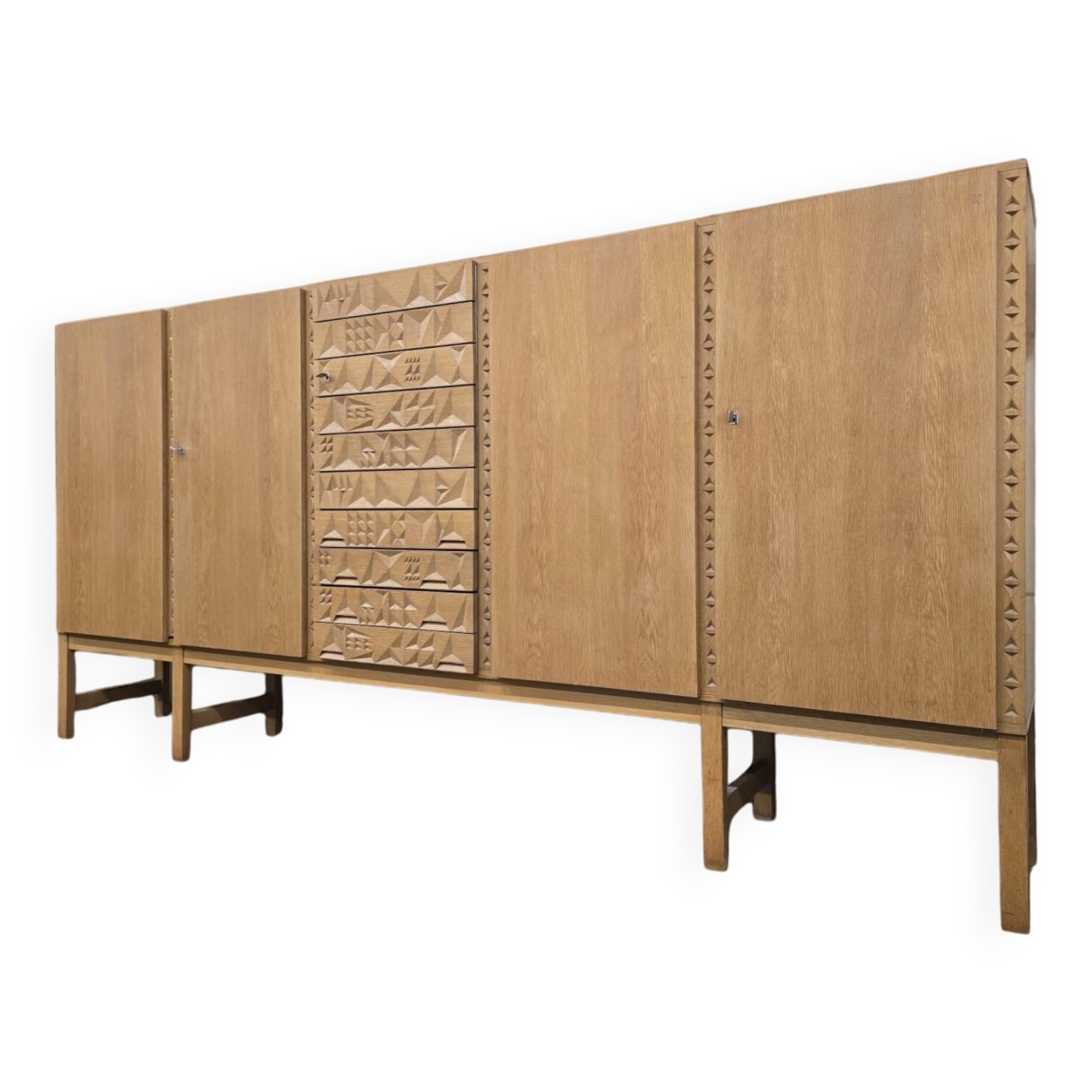 XL vintage mid-height wardrobe with brutalist accents