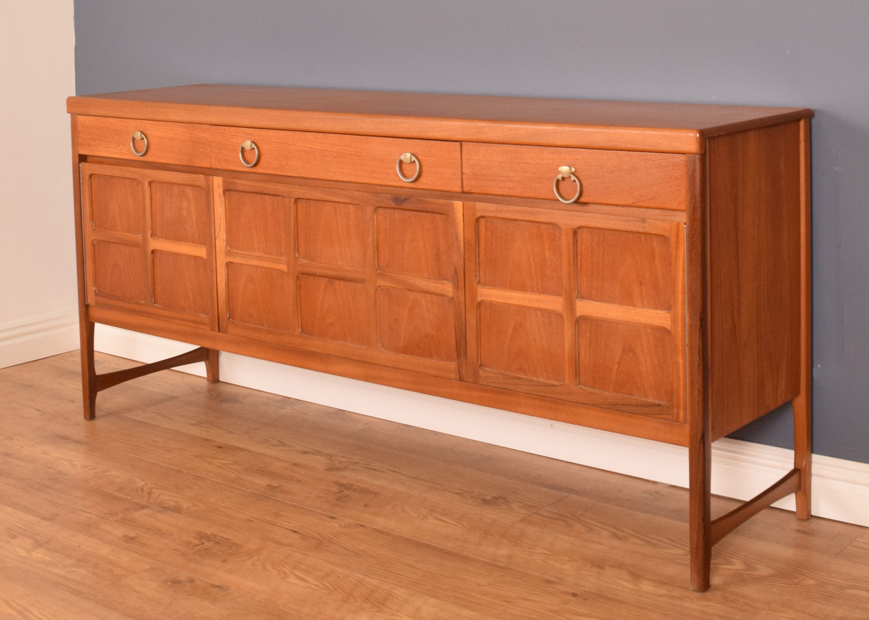 Teak sideboard Nathan 1960