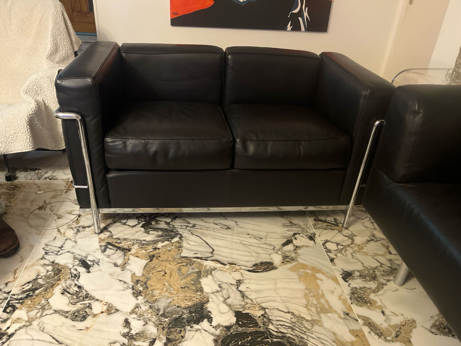 Canapé LC2 en cuir noir – Cassina, Le Corbusier / Perriand / Jeanneret