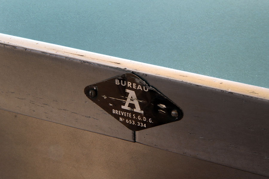 Pickled metal industrial office Nash