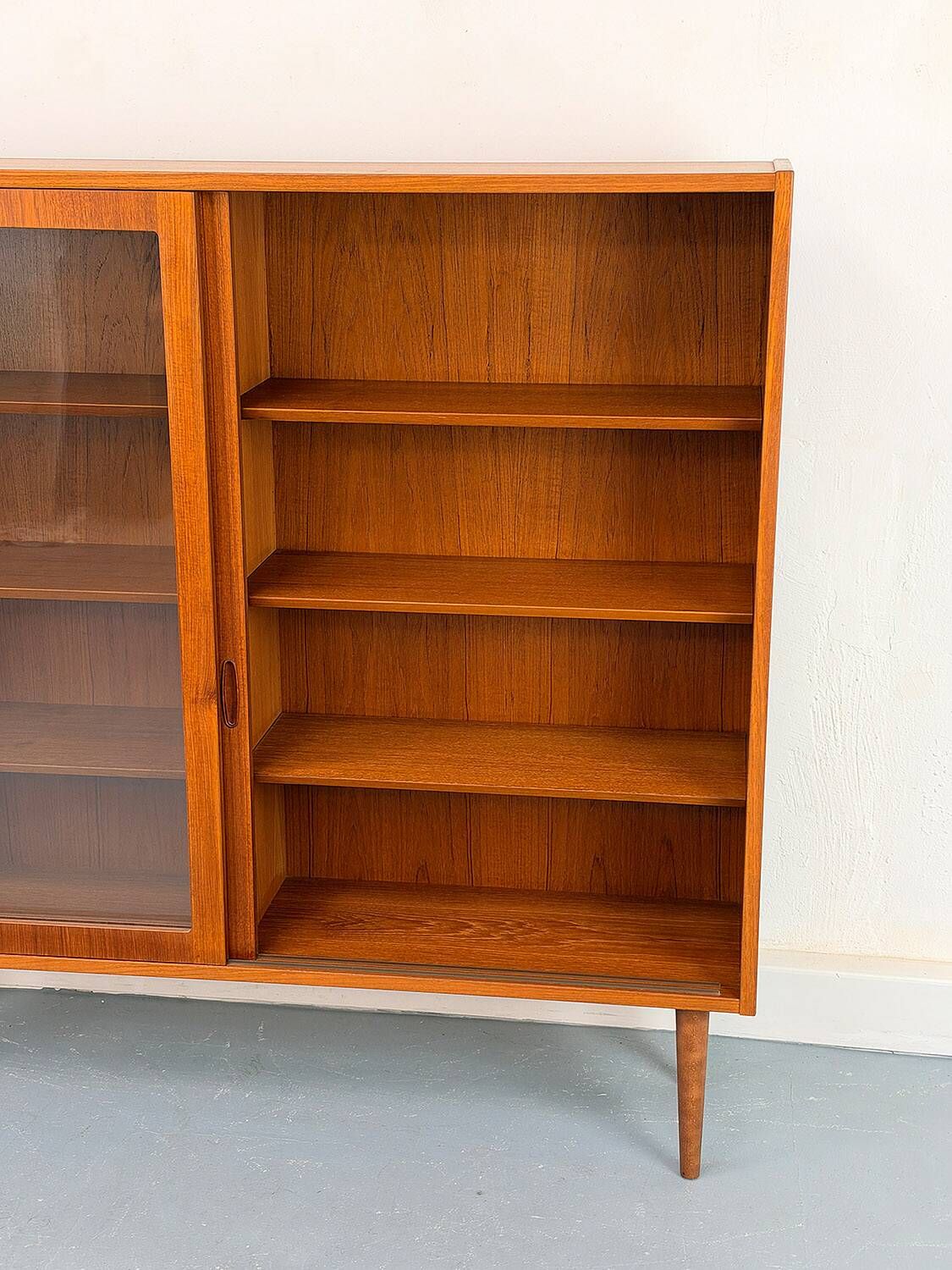 Danish Teak Cabinet with Glass Doors by Carlo Jensen for Hundevad, 1960s