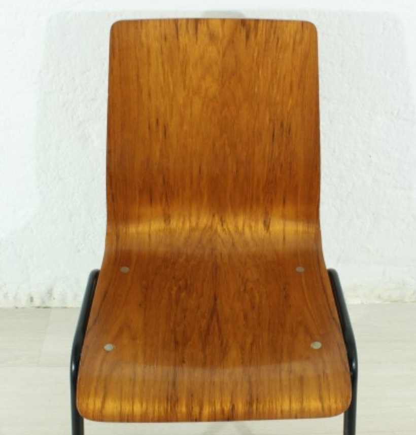 Chaise en teck des années 60