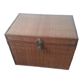 Malle en bois avec tressage