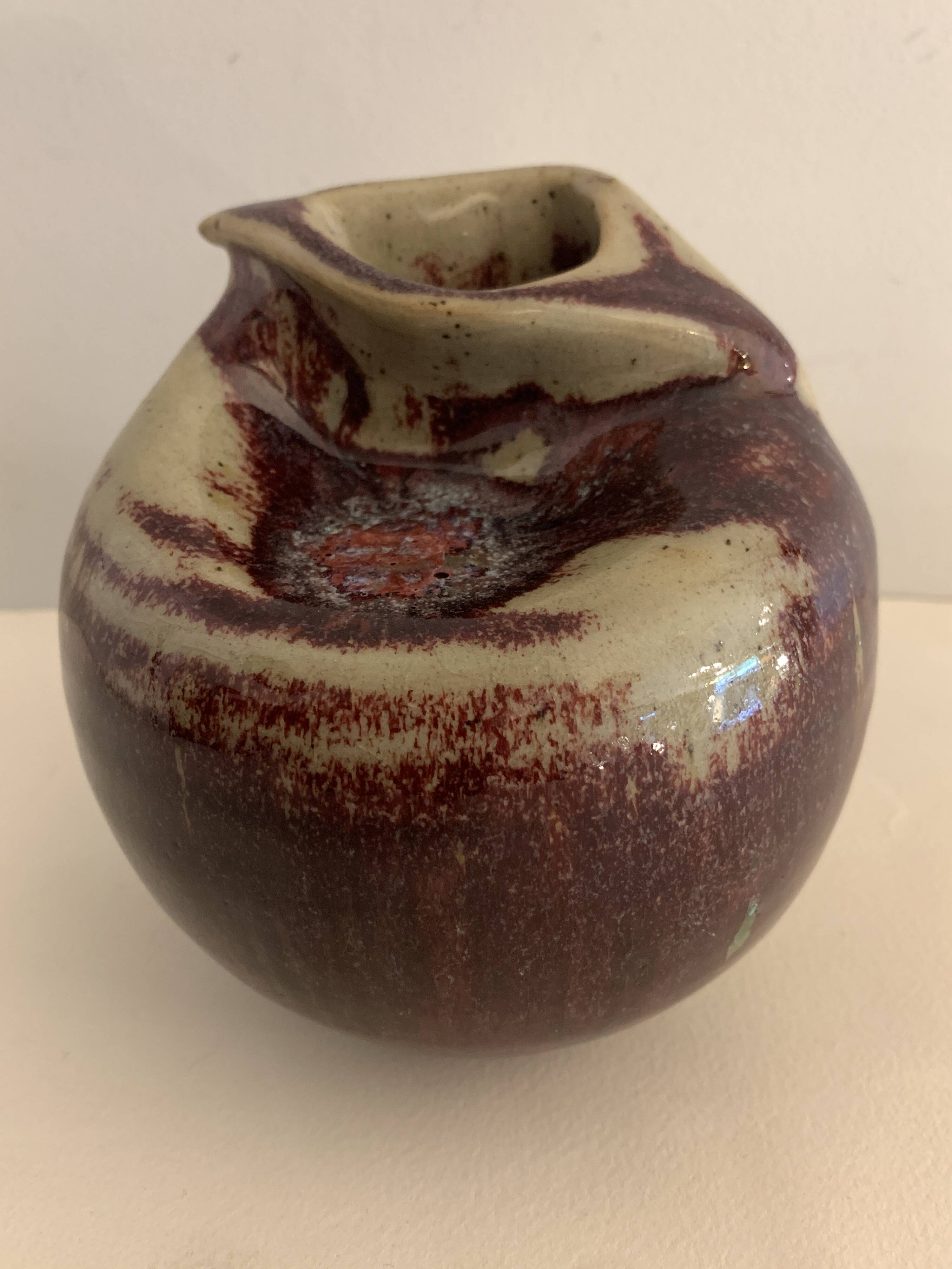 Vase soliflore français Lucette Pillet en grès rouge sang de boeuf, 1980