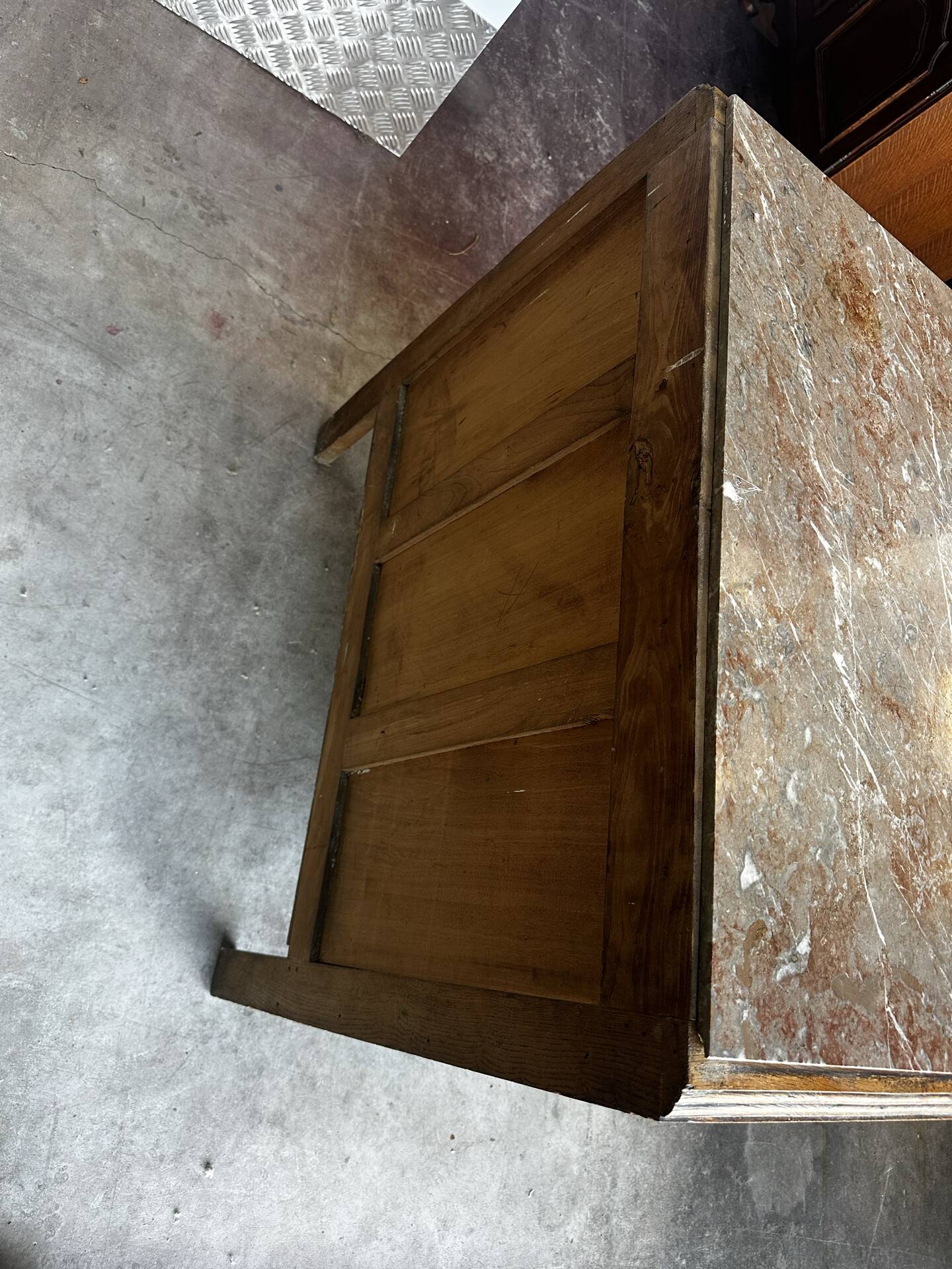 Compact Art Deco commode from the 1930s, carved wood and marble.