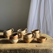 11 tasses à café vintage en grès mat brut